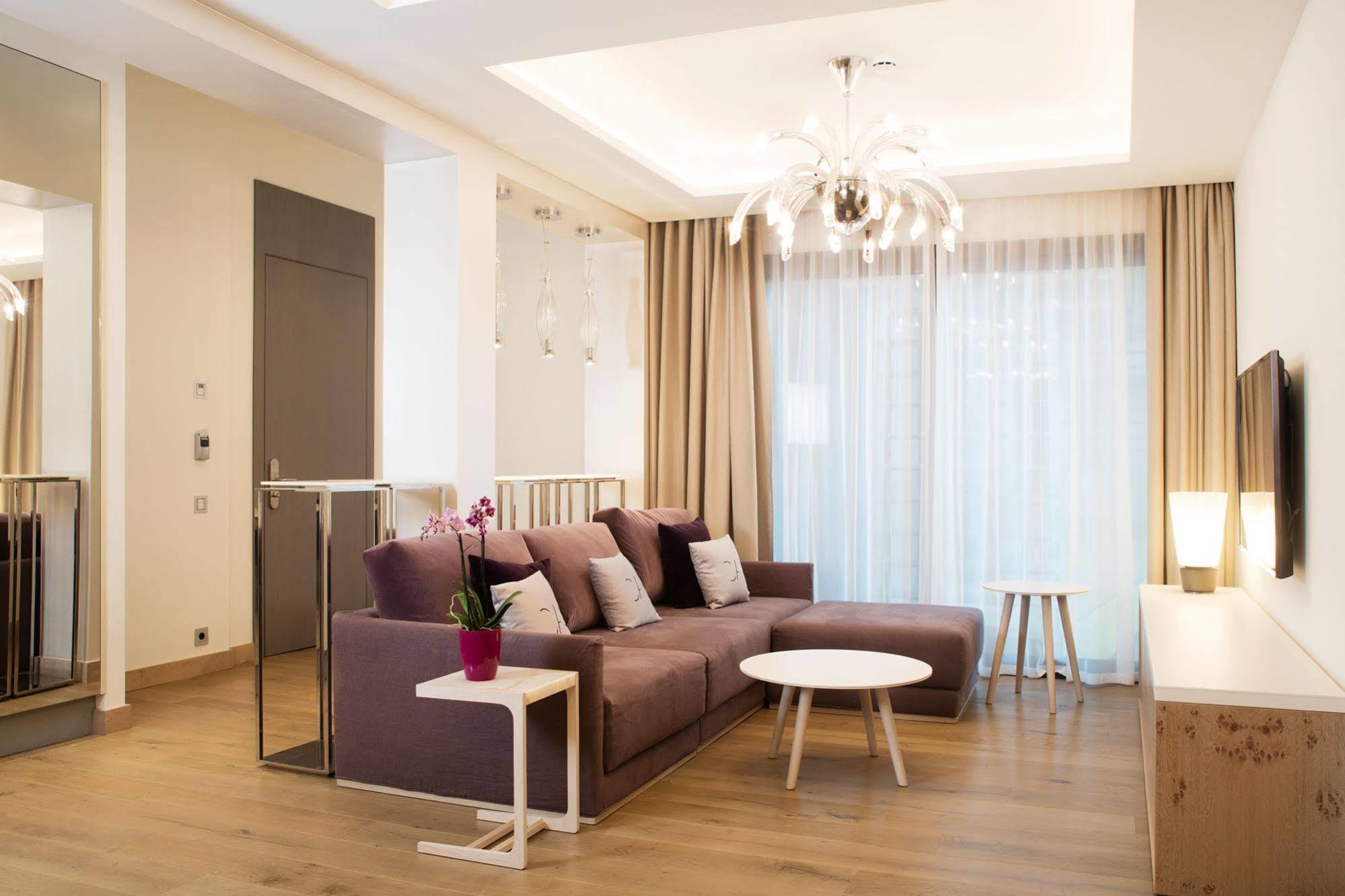 Cosmo Apartments 플라티야 다로 외부 사진