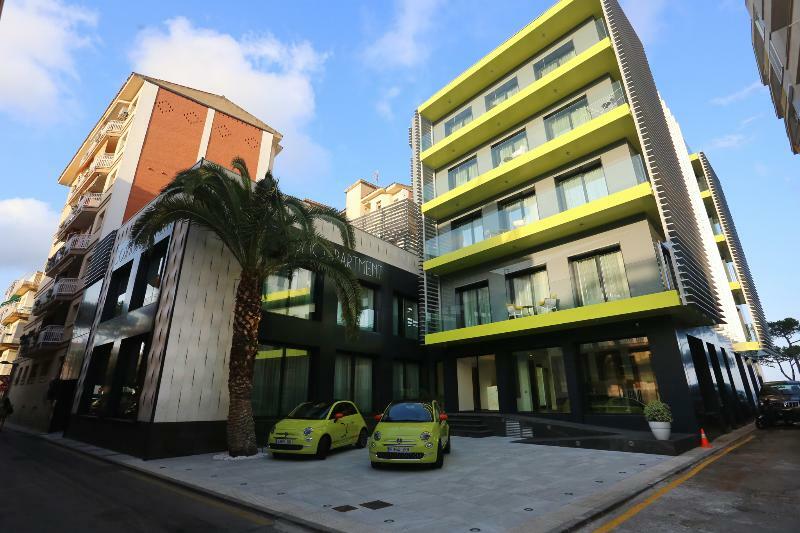 Cosmo Apartments 플라티야 다로 외부 사진